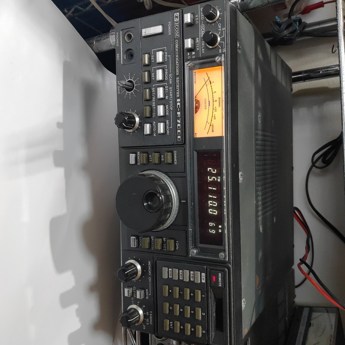 Yahoo!オークション - ICOM 広帯域受信機 IC-R7000 ジャンク扱い Yahoo!オークション - ICOM 広帯域受信機 IC-R7000 ジャンク扱い