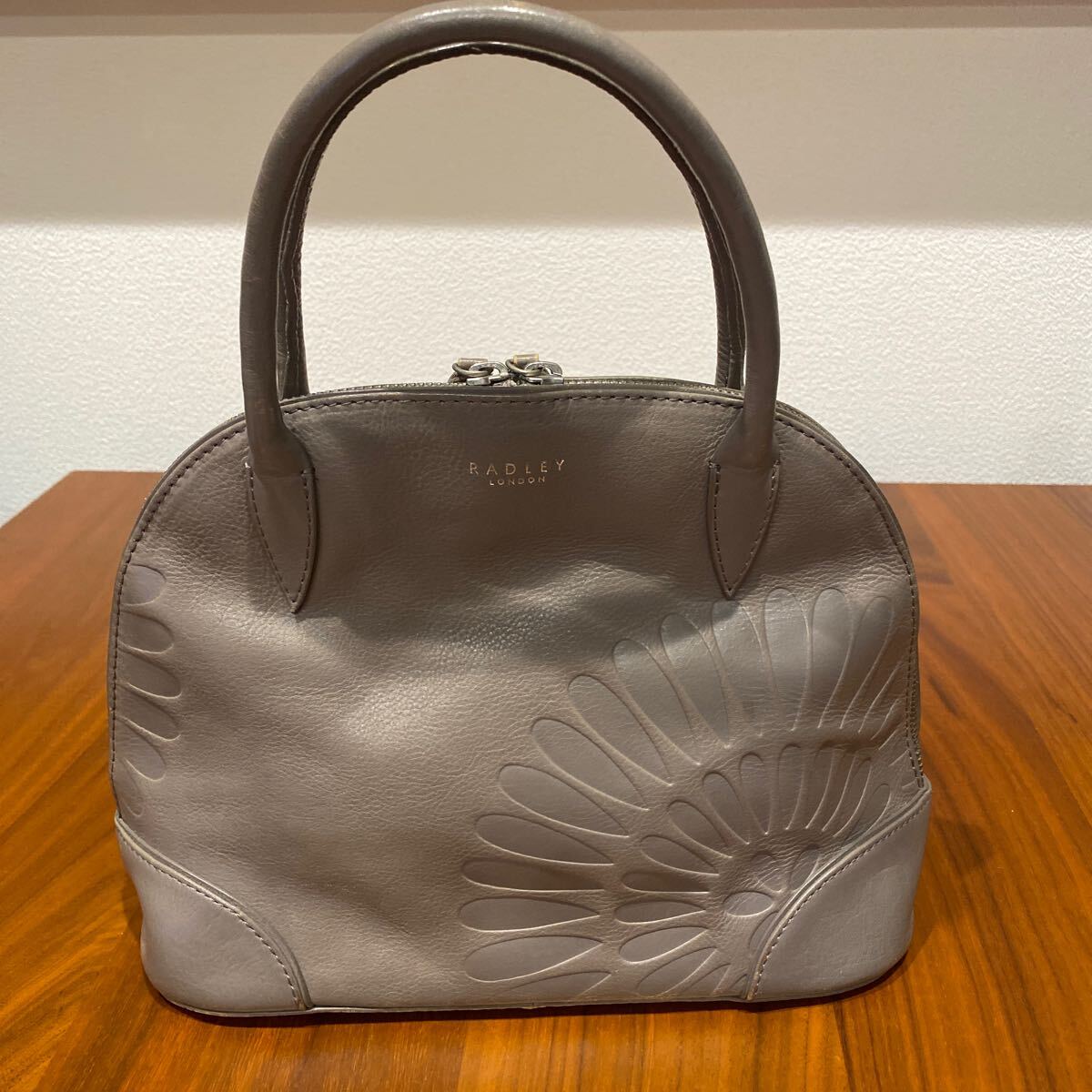 RADLEY ラドリーバッグ　 ハンドバッグ　レディース