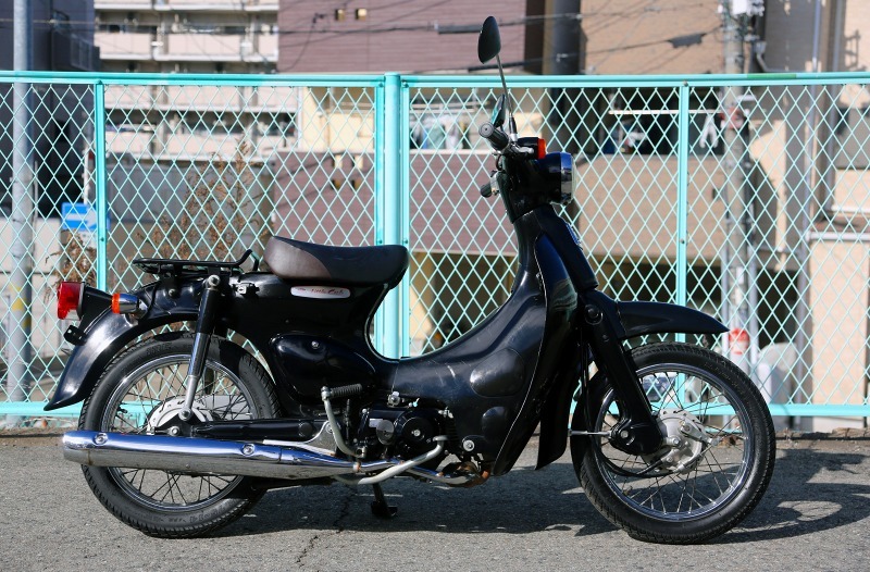 HONDA リトルカブ FI セル付き４速 AA01 珍しいブラック 走行少なく、かなりの美品！