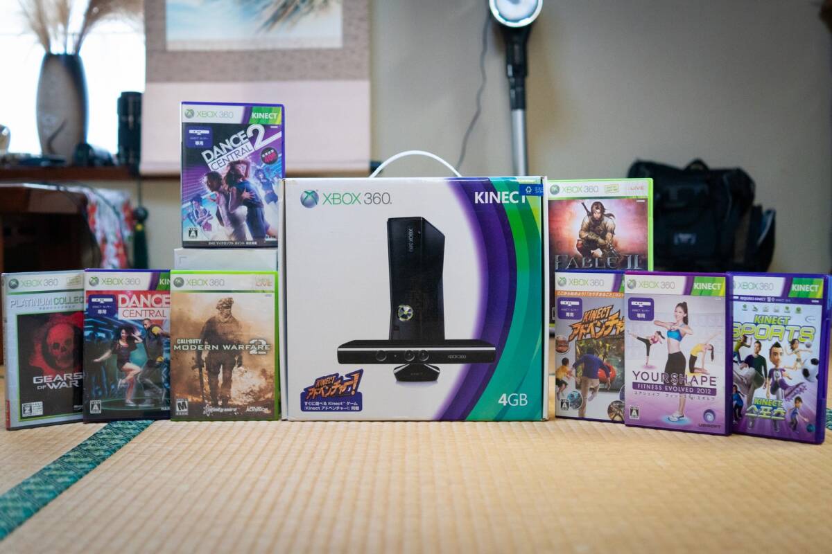 大容量250GB！Xbox 360 Kinect＋8ゲーム付き！