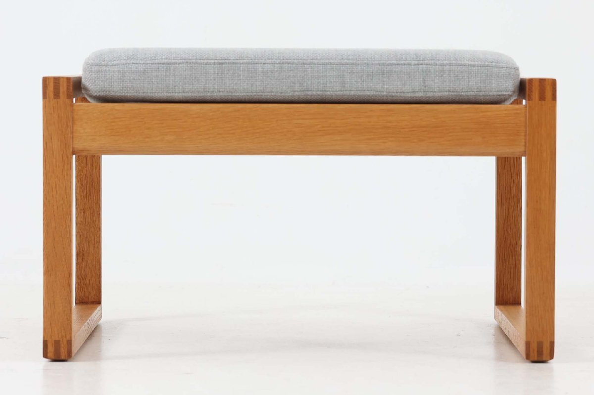 Borge Mogensen(ボーエ?モーエンセン)　Model 2248　オットマン/スツール　オーク材　北歐家具ビンテージ