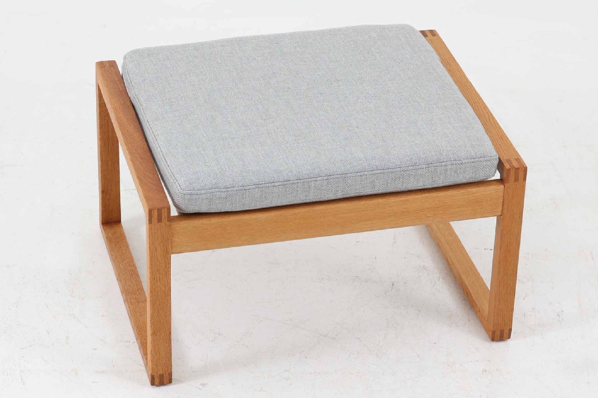 Borge Mogensen(ボーエ?モーエンセン)　Model 2248　オットマン/スツール　オーク材　北歐家具ビンテージ