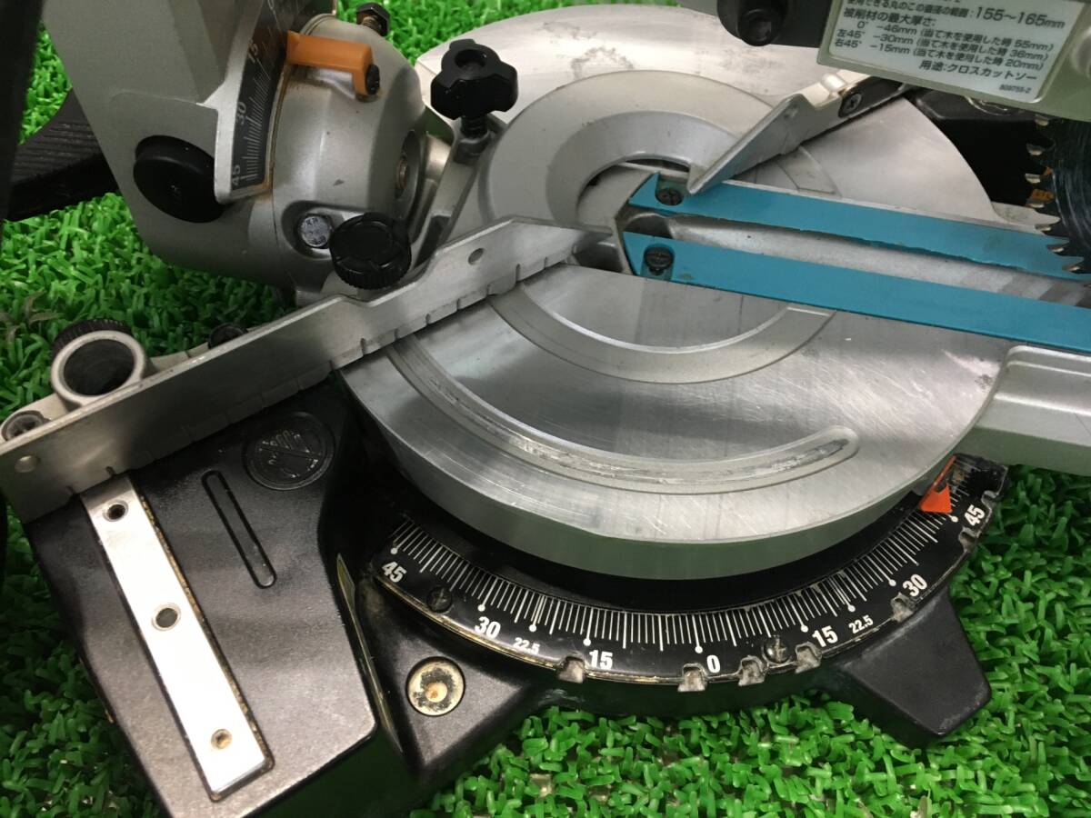 【中古品】【0907】★makita(マキタ) 165㎜スライドマルノコ (新2段スライド) LS0612FL　ITBXES69IRZ8