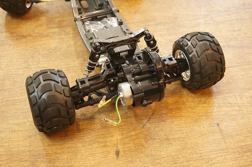 5100円 TAMIYA タミヤ 1/10電動RCレーシングバギー DT-03 5100円 TAMIYA タミヤ 1/10電動RCレーシングバギー DT-03