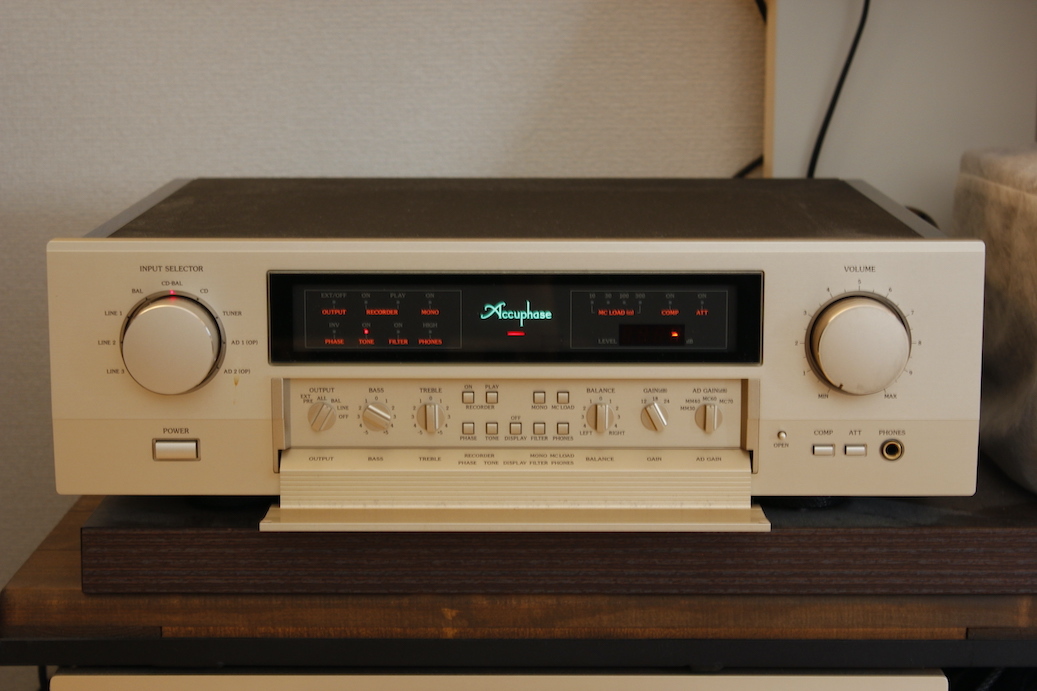 Accuphase アキュフェーズ プリアンプ C-2420 美品