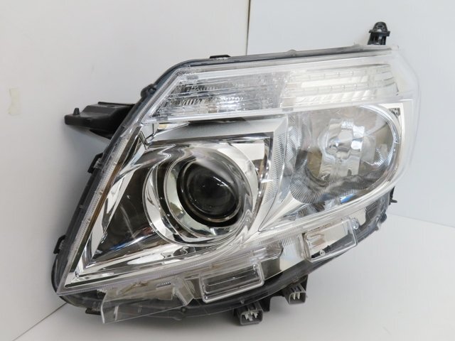 トヨタ ZRR80 ノア ヘッドライト 左 トヨタ ノア/X・G系 ZRR80/ZWR80 左ライト/左ヘッドライト LED