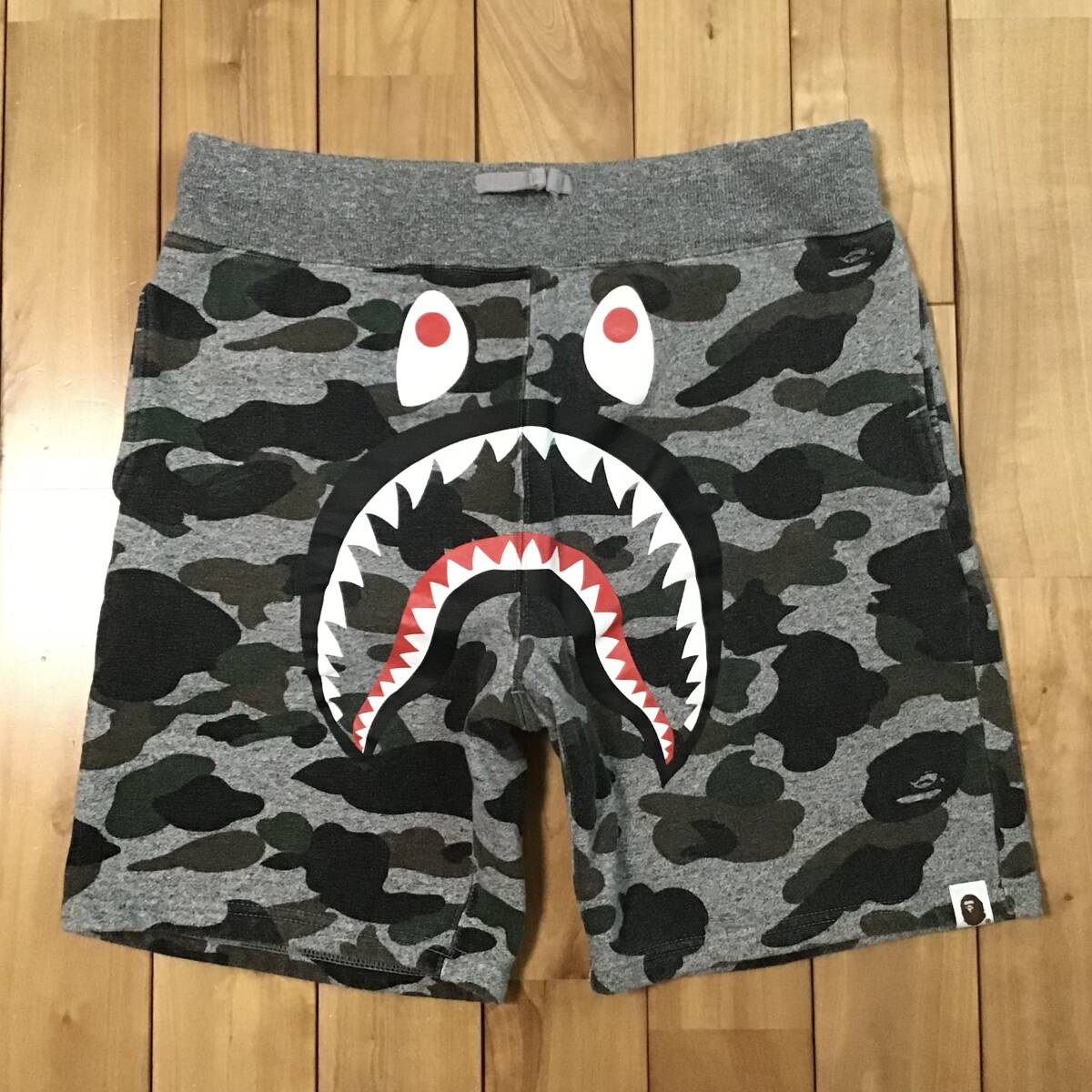 Heather grey シャーク スウェットハーフパンツ Sサイズ a bathing ape shark sweat shorts BAPE エイプ ベイプ アベイシングエイプ n7901