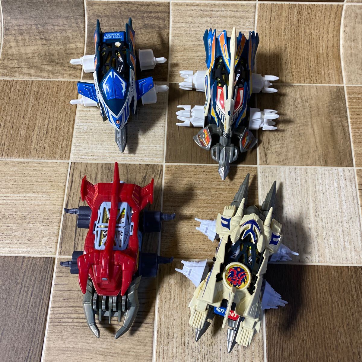 クラッシュギア まとめ 4点セット ガルダイーグル ガルダ クラッシュギア まとめ 4点セット ガルダイーグル ガルダ