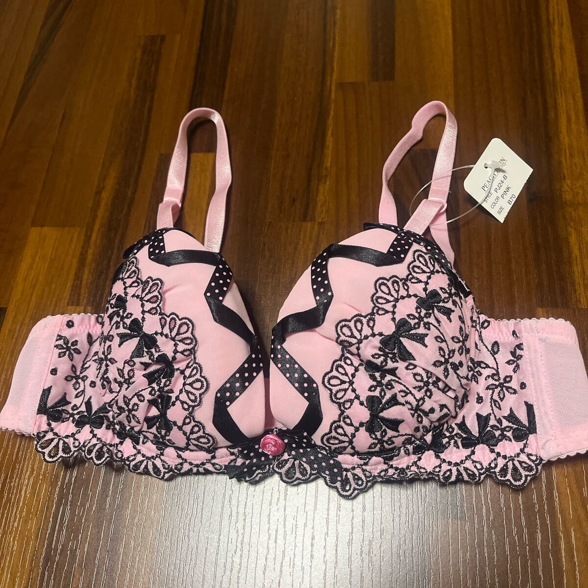新品　タグ付　未使用　ピーチジョン　PEACH JOHN ブラジャー　ブラ