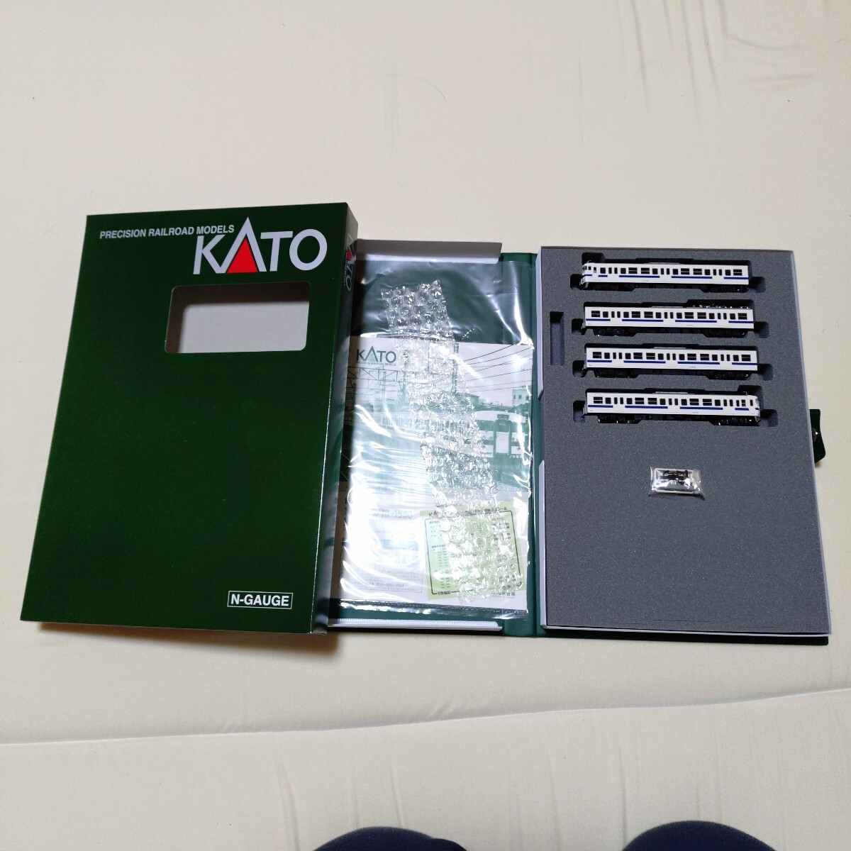 KATO Nゲージ10−1536 415系常磐線新色　４両増結セット