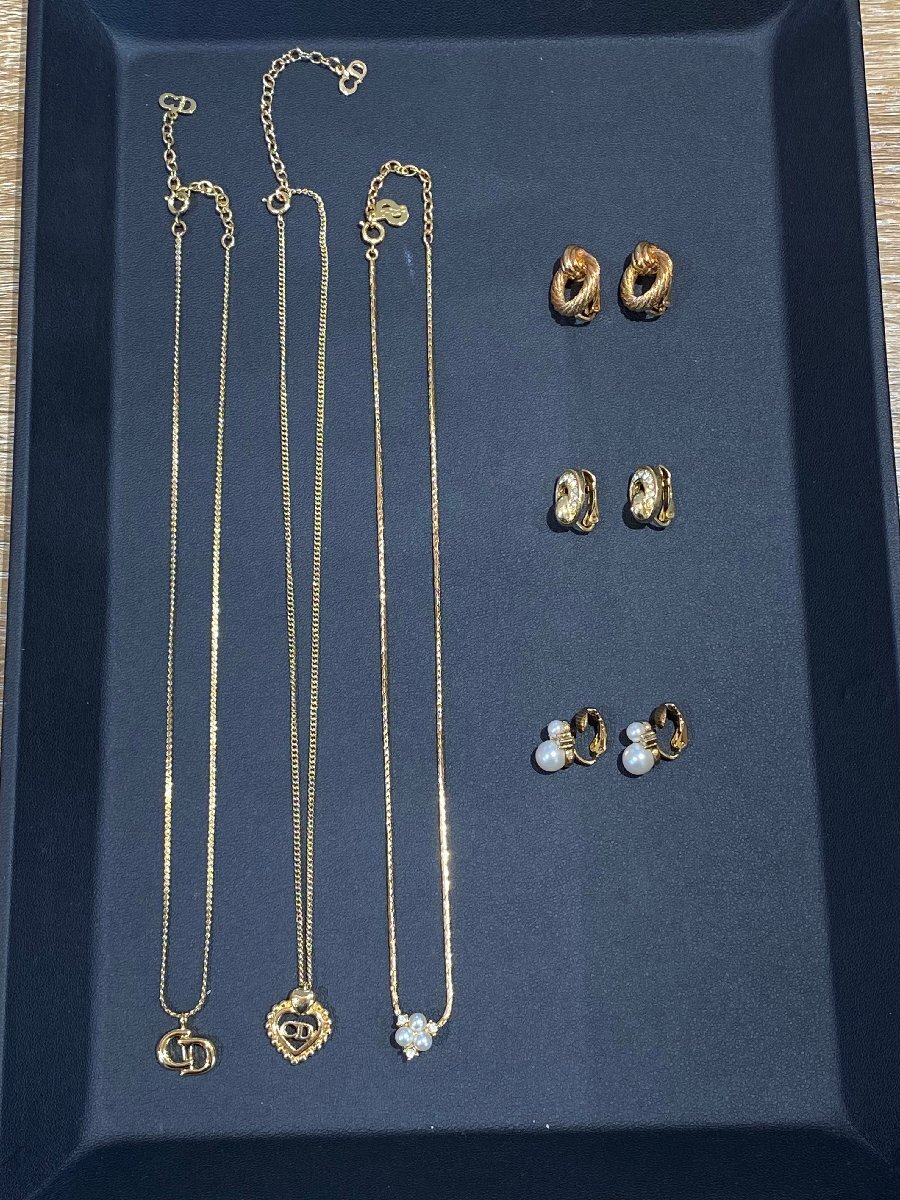 5YMピュ12016D】1円スタート☆Christian Dior☆クリスチャン・ディオール☆アクセサリー☆イミテーション☆中古品☆現状品☆(イヤリング)|売買されたオークション情報、Yahoo!オークション(旧ヤフオク!) の商品情報をアーカイブ公開 - オークファン(aucfan.com) 5YMピュ12016D】1円スタート☆Christian Dior☆クリスチャン・ディオール☆アクセサリー☆イミテーション☆中古品☆現状品☆(イヤリング)|売買されたオークション情報、Yahoo!オークション(旧ヤフオク!) の商品情報をアーカイブ公開 - オークファン(aucfan.com)