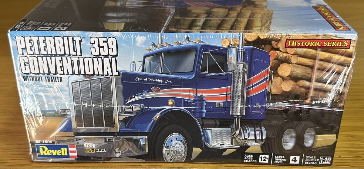 新品・未組立】『PETERBILT 359 CONVENTIONAL』 ピータービルト 新品・未組立】『PETERBILT 359 CONVENTIONAL』 ピータービルト