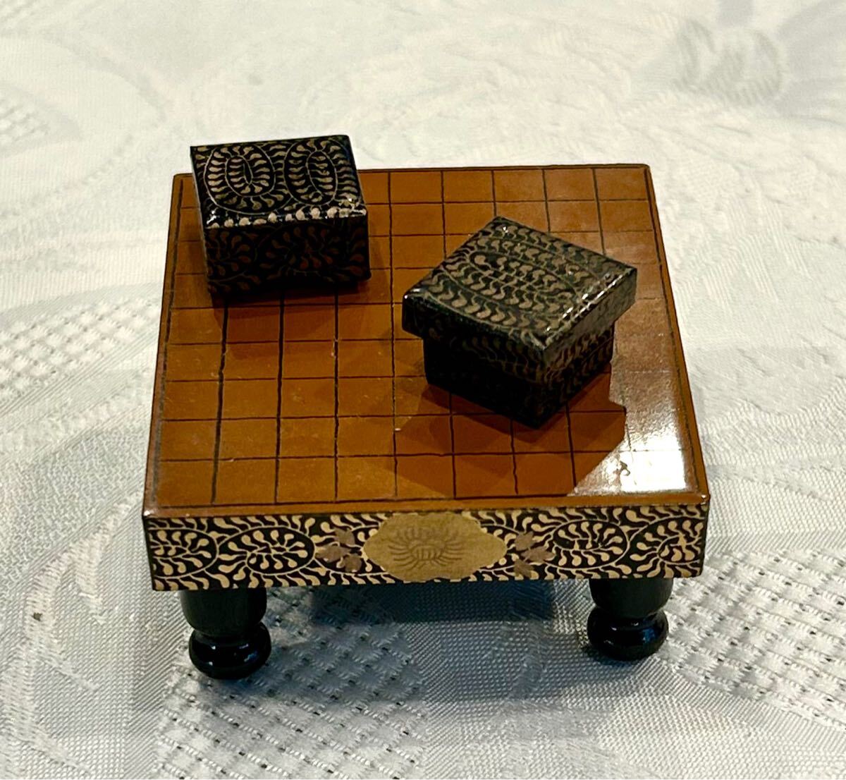 時代雛道具(御三面揃い)黒漆金蒔絵牡丹唐草3面セット 三面盤 時代雛道具(御三面揃い)黒漆金蒔絵牡丹唐草3面セット 三面盤