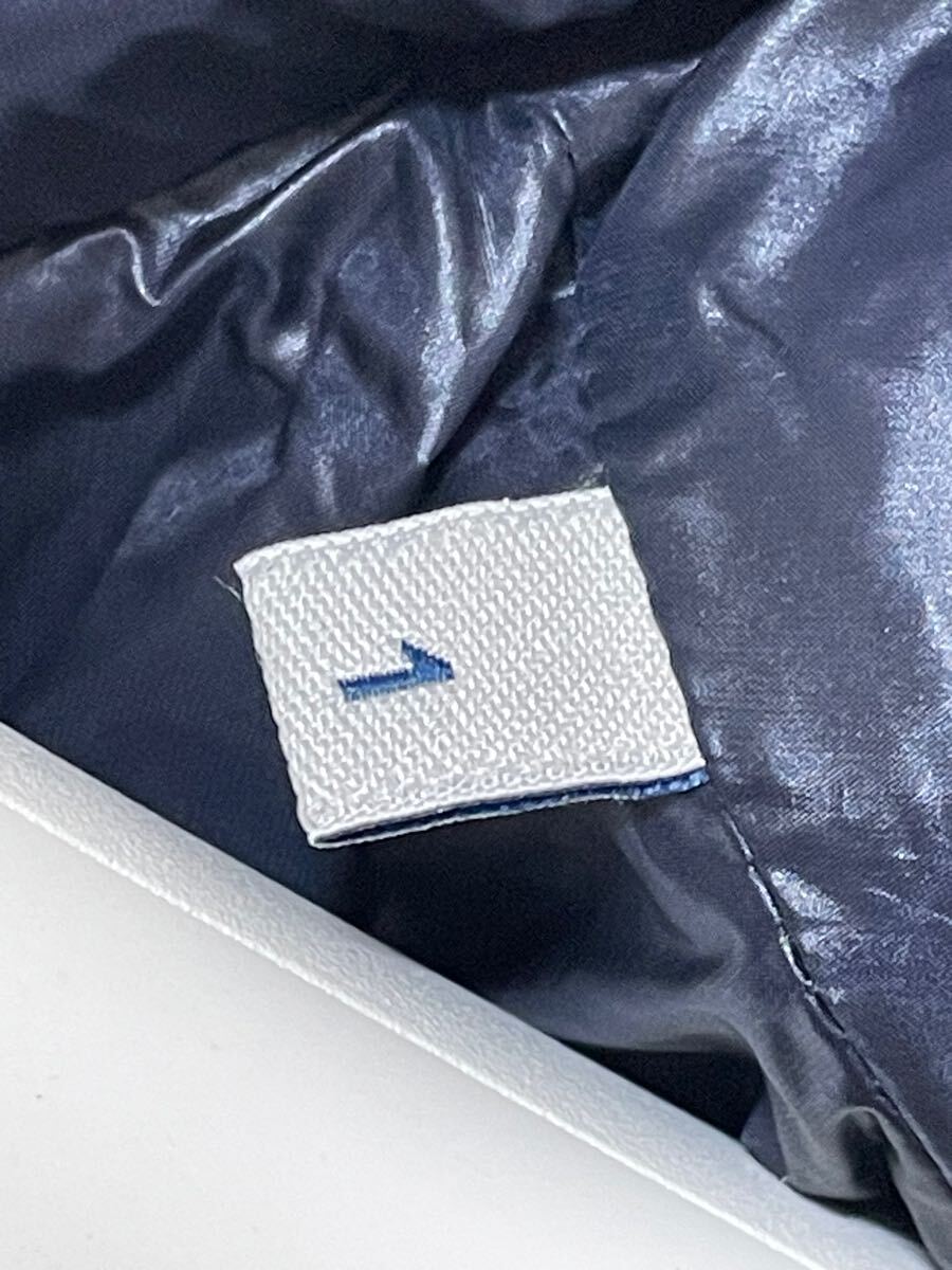 超美品 MONCLER PETICHET GIUBBOTTO モンクレール ダウンジャケット ライトダウン 1 モンクレールジャパン ダウン ブルゾン ジャケット_画像3