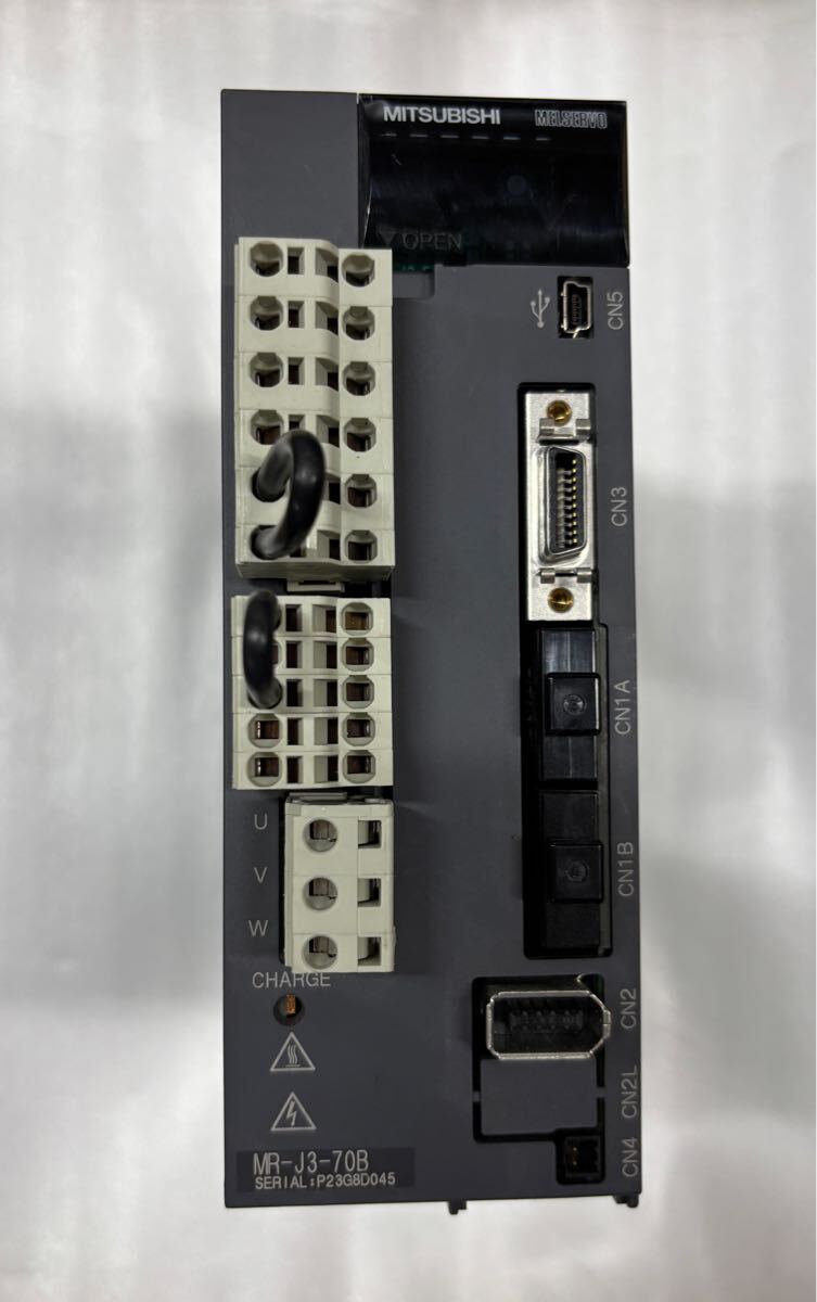 中古品 MITSUBISHI 三菱電機 ACサーボアンプ MR-J3-70B