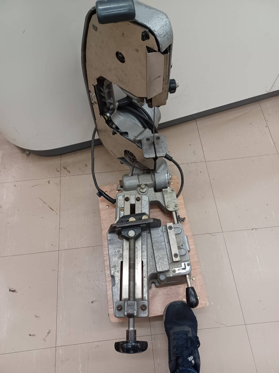引取限定】【中古品】やまびこ産業機械 新ダイワ バンドソー 引取限定】【中古品】やまびこ産業機械 新ダイワ バンドソー