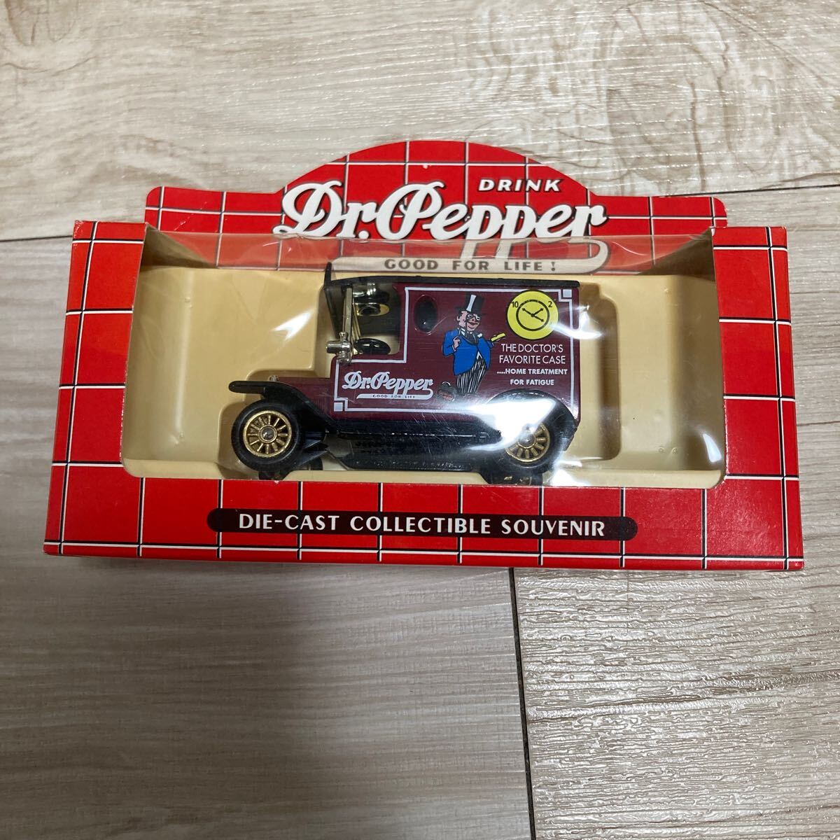イギリス製　ドクターペッパーのミニカー　ダイキャストカー　レトロ　④
