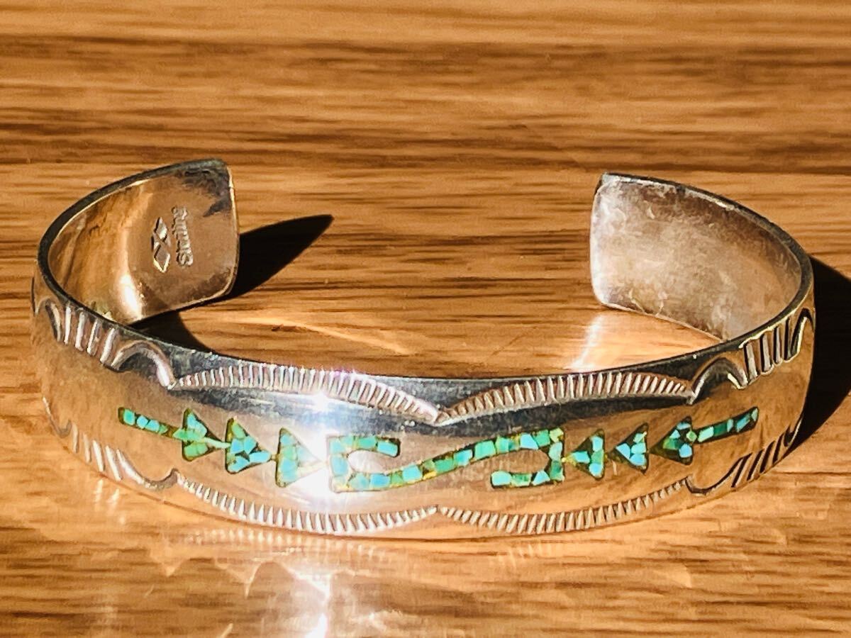 ナバホ/NAVAJO スタンプワーク バングル スターリングシルバー ナバホ/NAVAJO スタンプワーク バングル スターリングシルバー