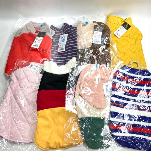 e29)KONBI コンビシャノワール/他 犬用 服 Ｌサイズ ベスト/ニット 他 8点セット ペット用品 ※タグ付/未使用 アウトレット品 汚れ有り