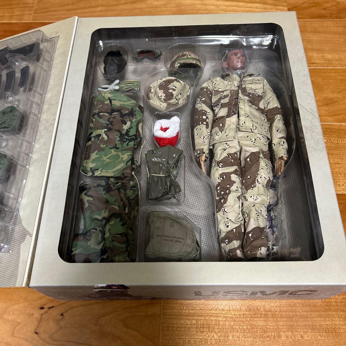 ドラゴン WWⅡドイツ軍「シュビム・ワーゲン」SCHWIMMWAGEN ドラゴン WWⅡドイツ軍「シュビム・ワーゲン」SCHWIMMWAGEN