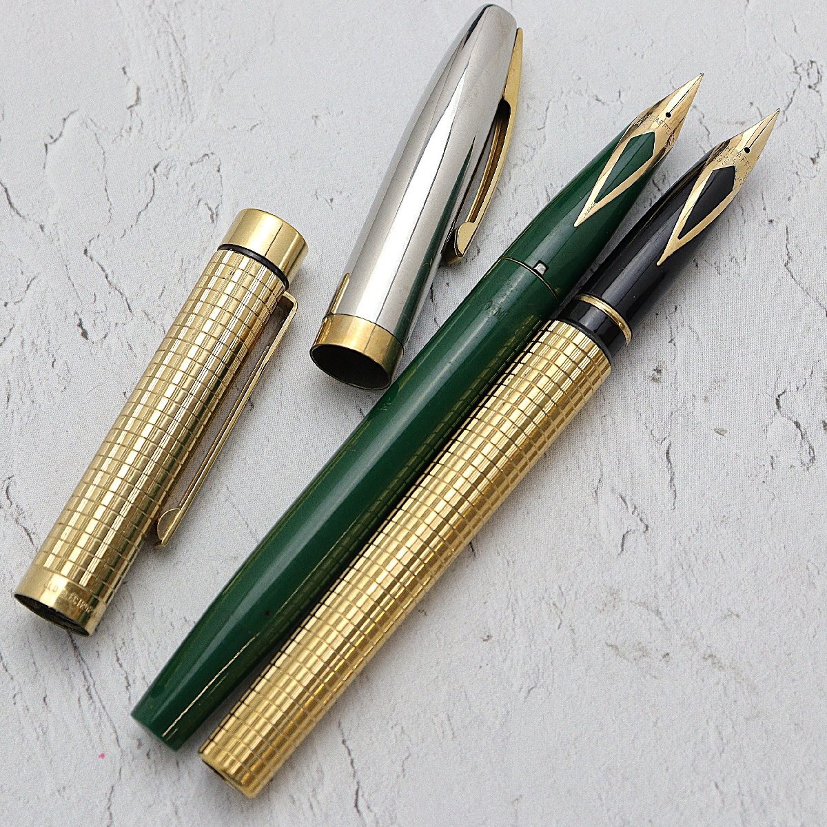 SHEAFFER シェーファー 万年筆 ゴールド ボディー14K GF ペン先 SHEAFFER シェーファー 万年筆 ゴールド ボディー14K GF ペン先