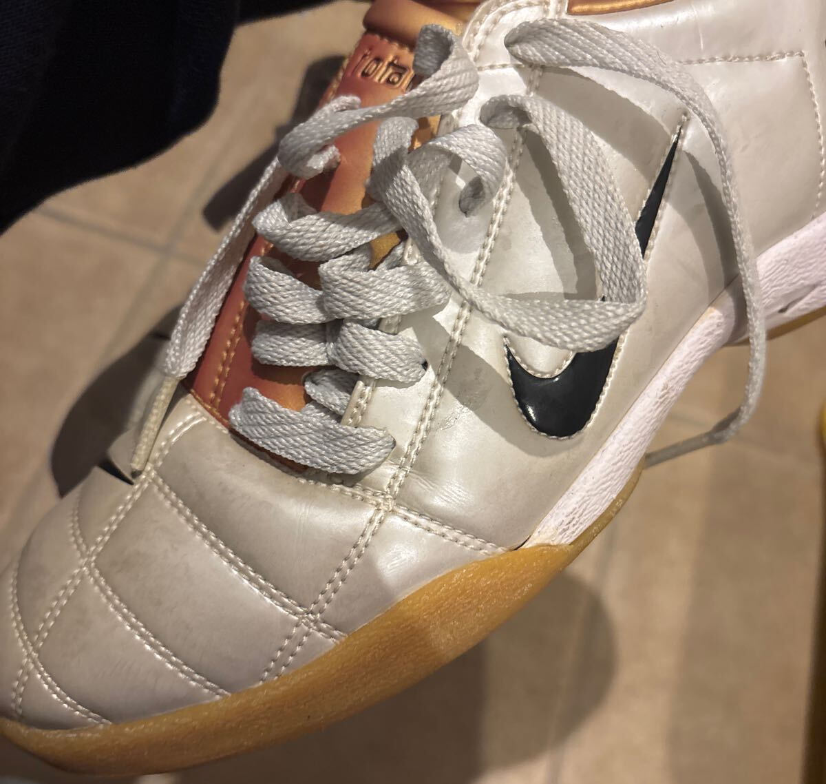 NIKE レア 90S 27cm ナイキ サッカースパイク トータル90 希少 NIKE レア 90S 27cm ナイキ サッカースパイク トータル90 希少