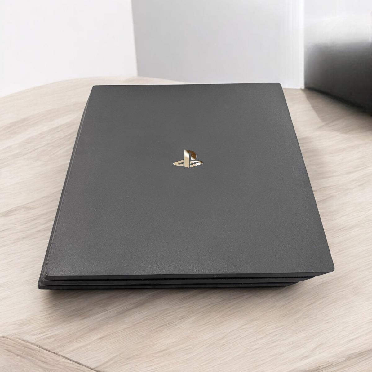 ☆t/PS4Pro 本体/箱 セット 1TB ブラック SONY PlayStation4 Pro ☆t/PS4Pro 本体/箱 セット 1TB ブラック SONY PlayStation4 Pro