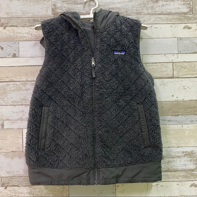 Patagonia パタゴニア /フリースベスト リバーシブル Mサイズ グレー