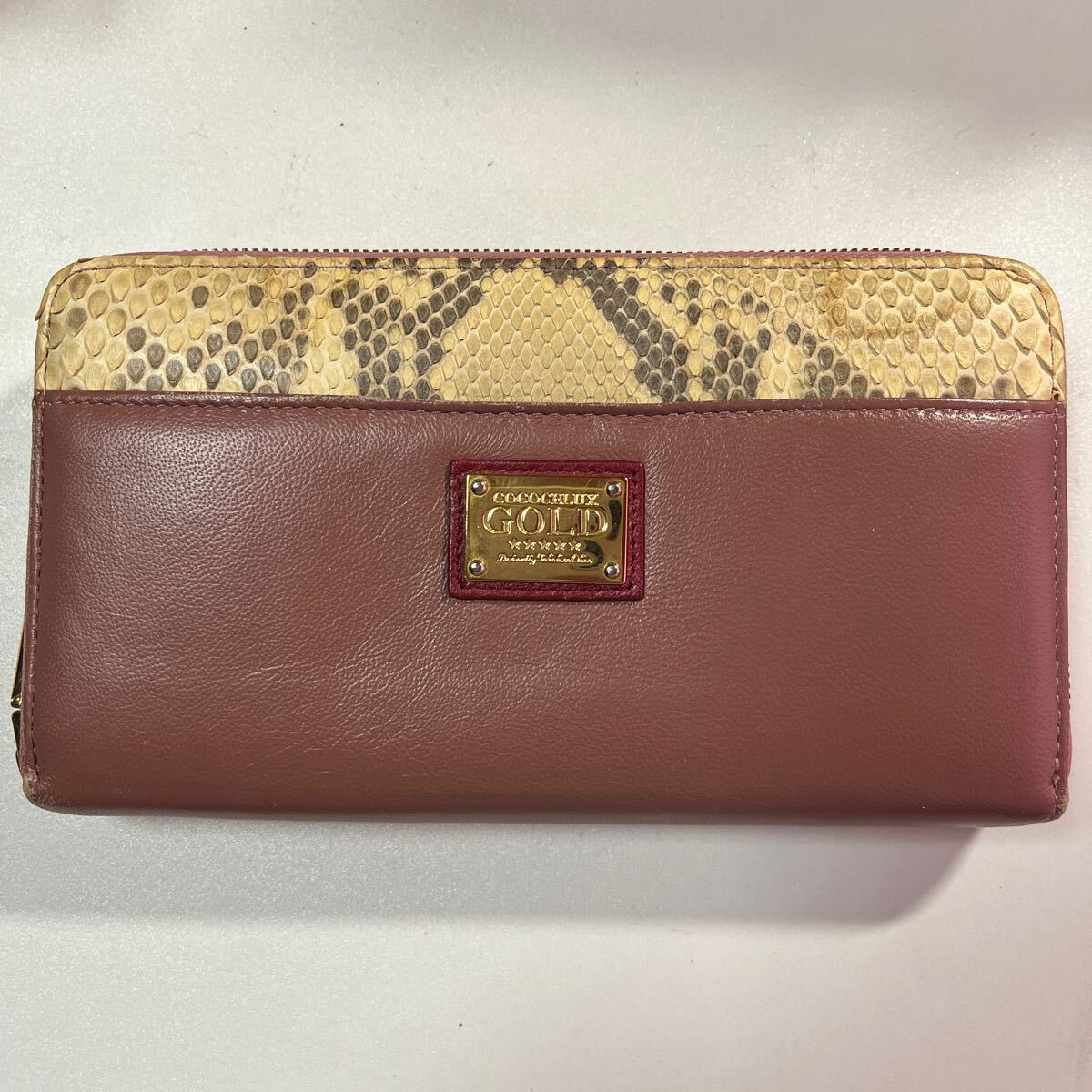 cococelux gold ラウンドファスナー長財布　レザー　ピンク　蛇皮　ロングウォレット　レディース　ブランド