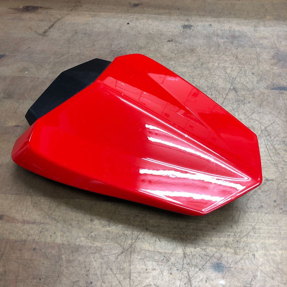 △ YZF-R1 RN24J-001?外し シングルシートカウル
