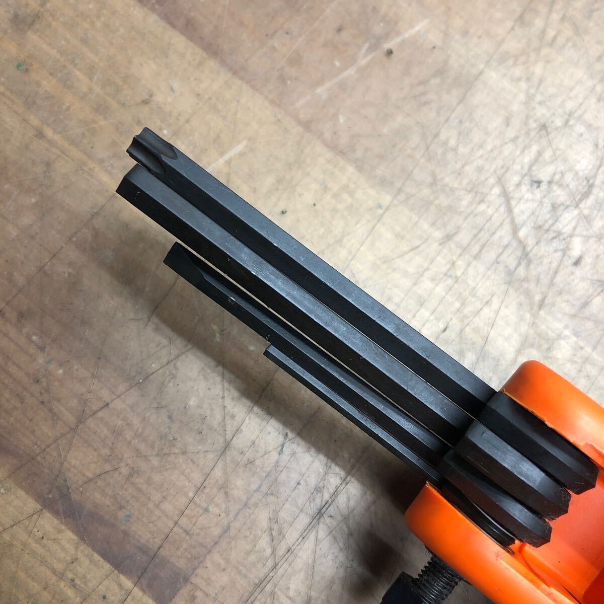 △Harley-Davidson FLD ダイナ 純正車(chē)載工具