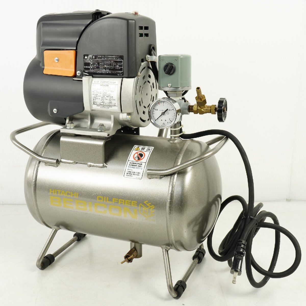 美品 HITACHI 日立 スーパーオイルフリーベビコン 0.2LE-8SB LEシリーズ 12L 0.8MPa 低騒音 コンプレッサー [Q394]