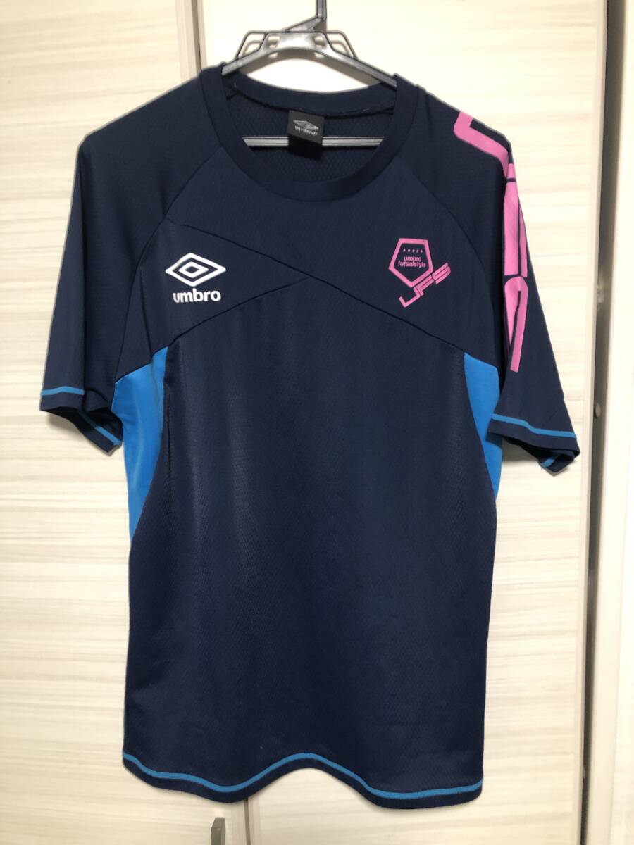 UMBRO アンブロ アディダス プラクティスシャツ?パンツ セットアップ　Oサイズ、紺(used）～サッカー、フットサル、スポーツ、ジム～