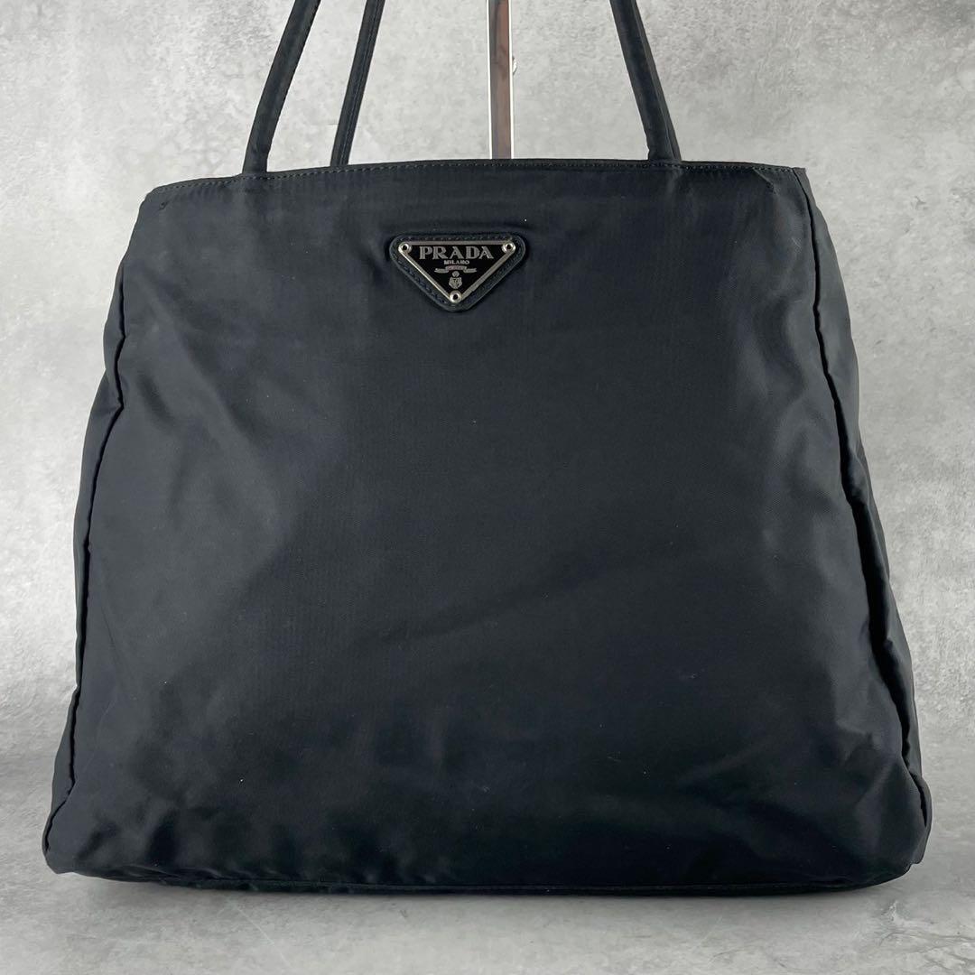 美品PRADA バンド トートバッグ ナイロン 三角ロゴ ブラック 大 美品PRADA バンド トートバッグ ナイロン 三角ロゴ ブラック 大