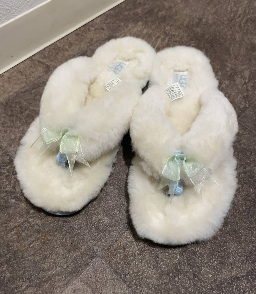 美品　アグ　UGG　スリッパ　ムートンサンダル　24cm