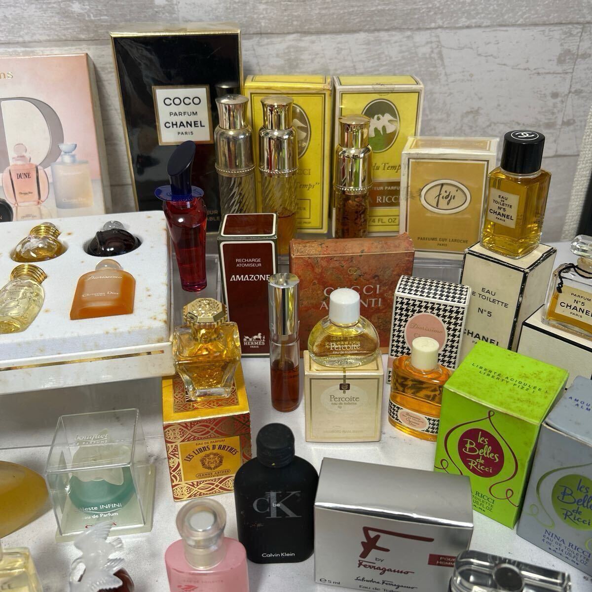 1円〜ミニ香水まとめフレグランス CHANEL DIOR HERMES ARMANI 1円〜ミニ香水まとめフレグランス CHANEL DIOR HERMES ARMANI