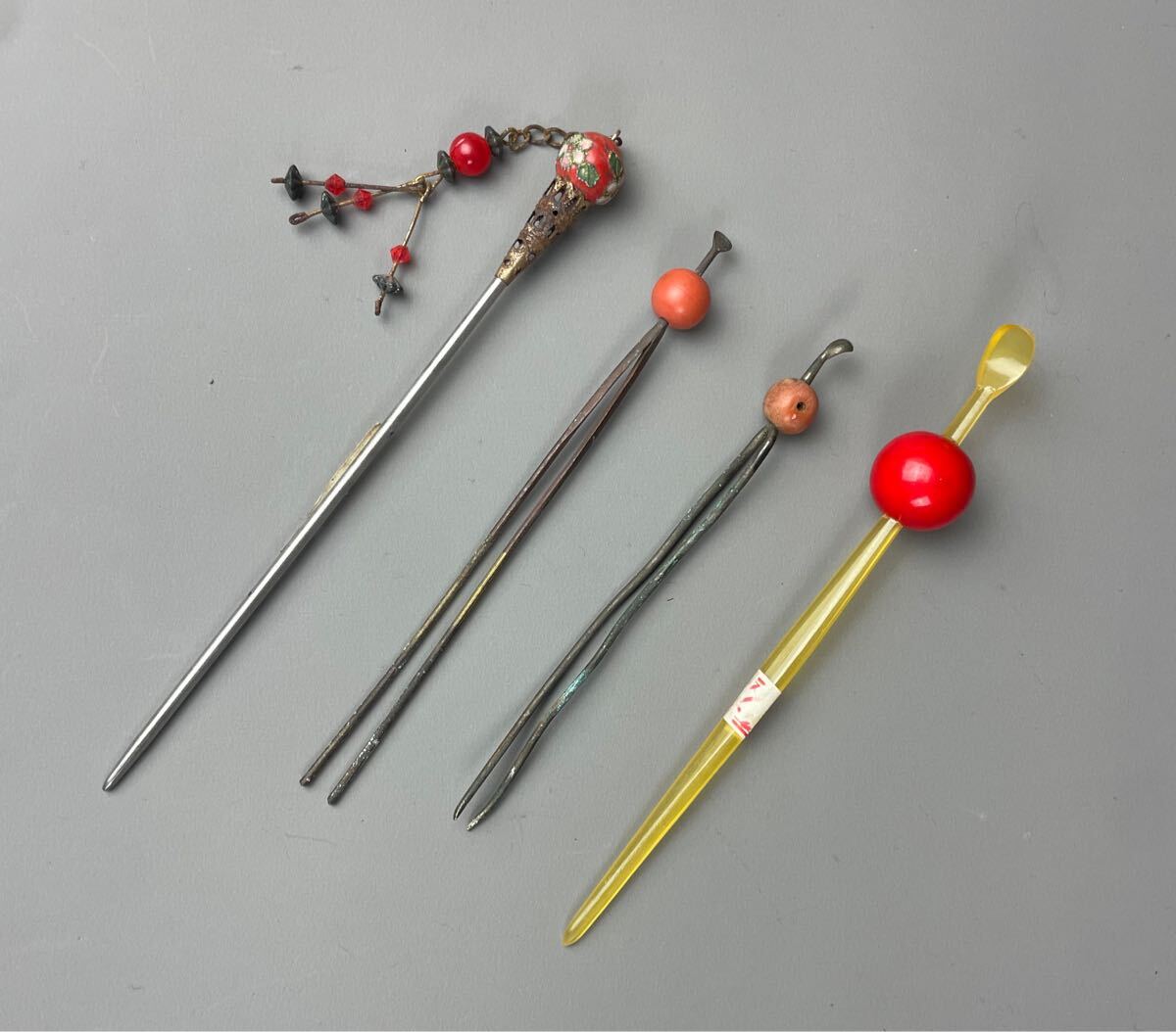 昭和レトロ かんざし 髪飾り 和装小物 アンティーク 赤珊瑚風 旧家蔵出し アクセサリー 古道具 古民具 長期保管品 簪