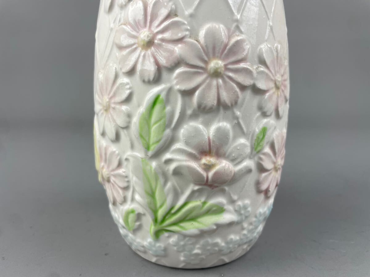 昭和レトロ 花柄 蝶々 装飾花瓶 陶器 陶芸 コスモス 高さ約30cm インテリア フラワーベース 花器 イタリア風 アンティーク_画像6