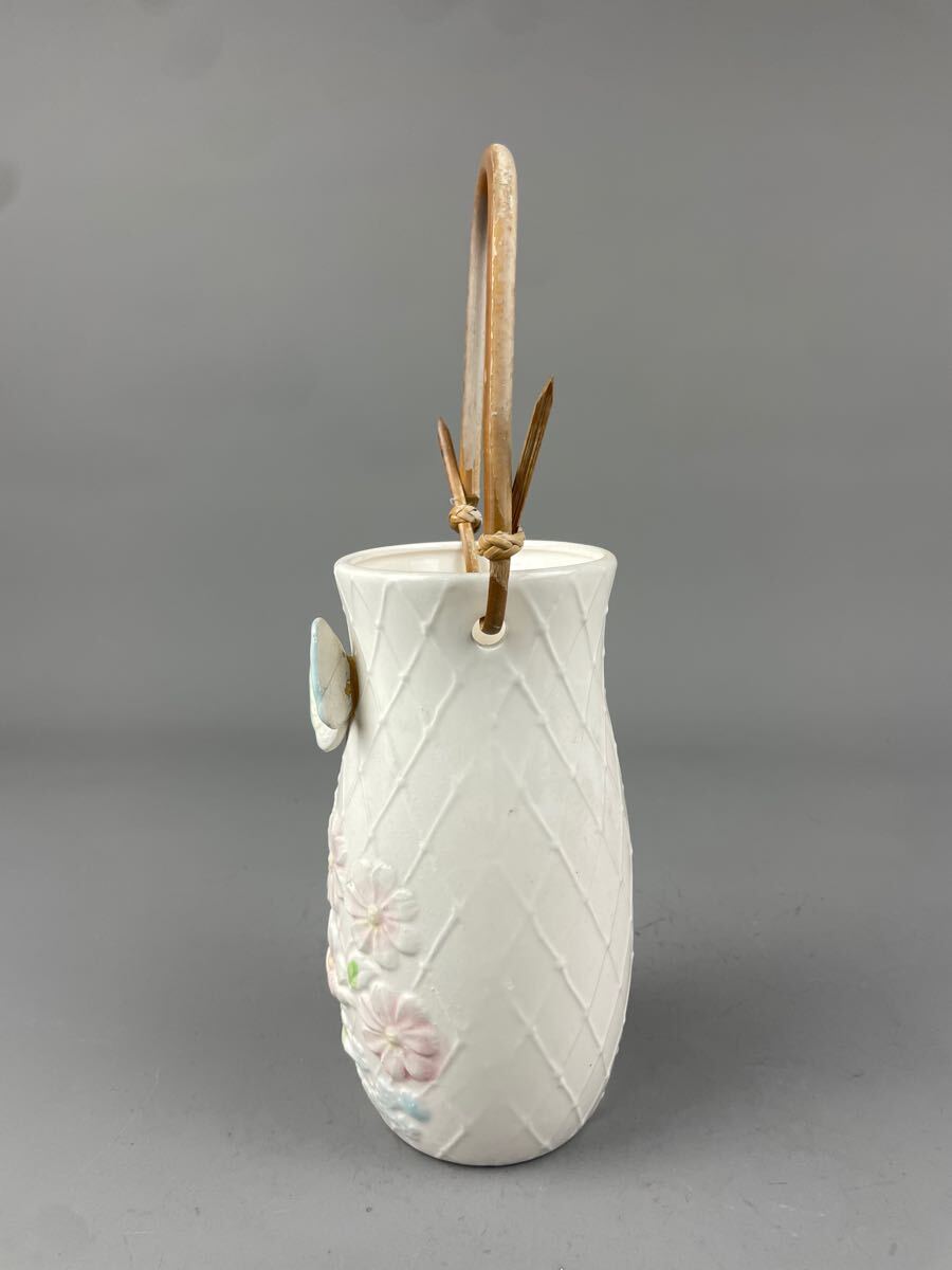 昭和レトロ 花柄 蝶々 装飾花瓶 陶器 陶芸 コスモス 高さ約30cm インテリア フラワーベース 花器 イタリア風 アンティーク_画像4