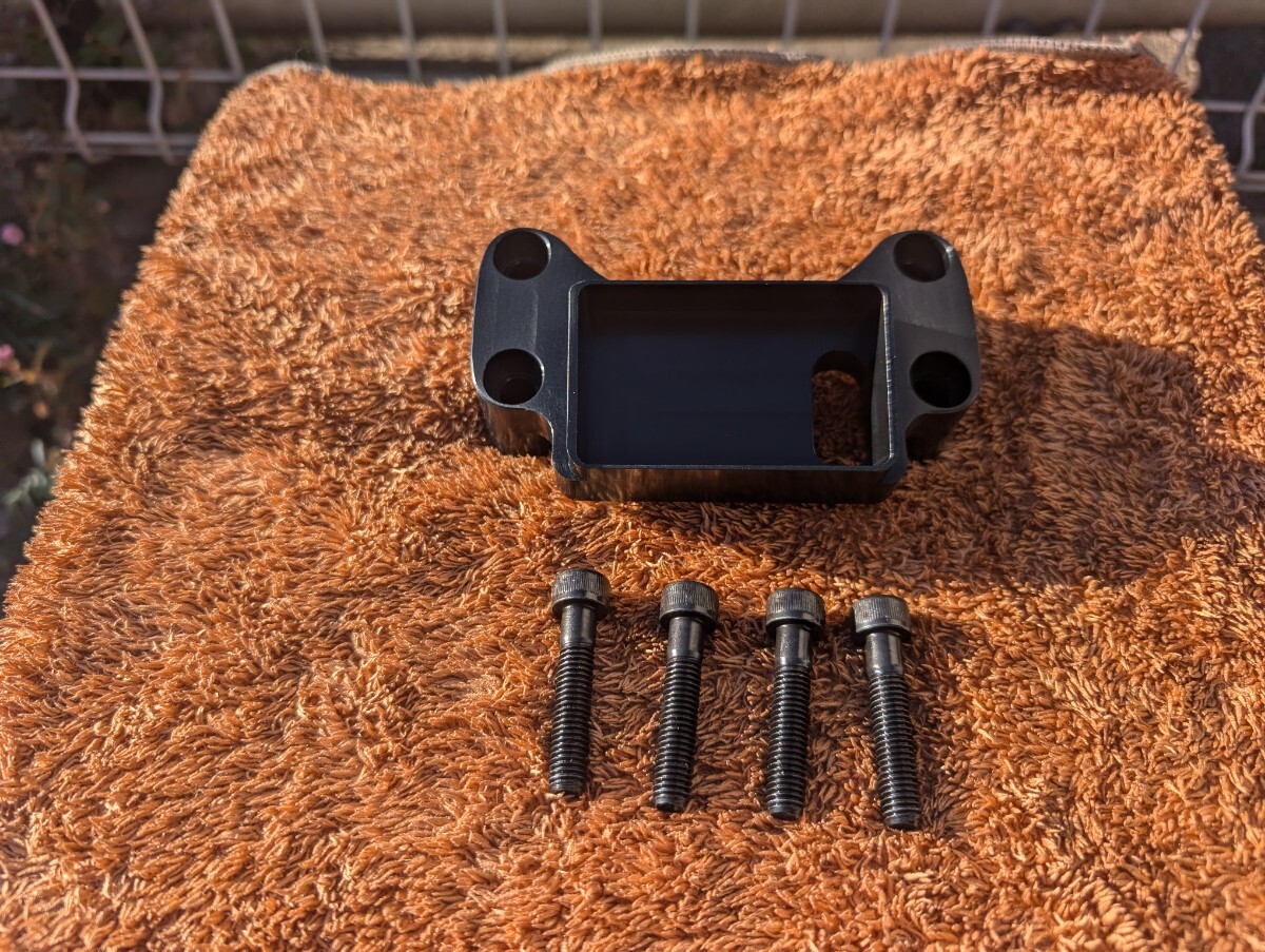 ヨシムラ プログレス2 ハンドルクランプ 中浦製作所の中浦です！ ⁡ Z550FXに取り付けるオリジナルの