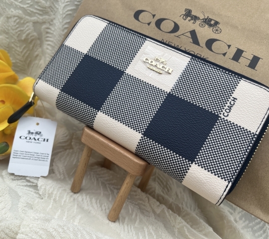 コーチCOACH 財布 長財布 新品未使用 ネイビー×ホワイト コーチCOACH 財布 長財布 新品未使用 ネイビー×ホワイト