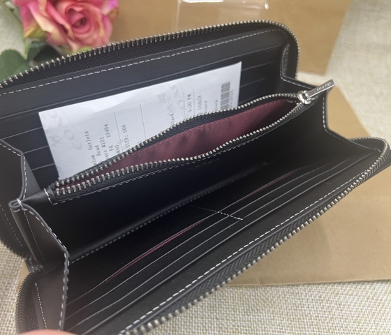 COACH 長財布コーチ財布 新品未使用 黒 ロング ジップ COACH 長財布コーチ財布 新品未使用 黒 ロング ジップ