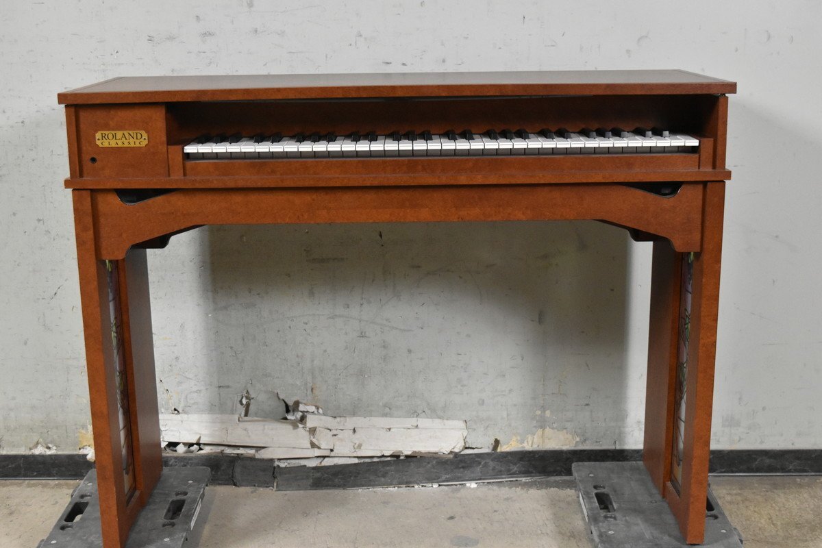C】Roland C-30 Digital Harpsichord 電子チェンバロ ローランド C】Roland C-30 Digital Harpsichord 電子チェンバロ ローランド