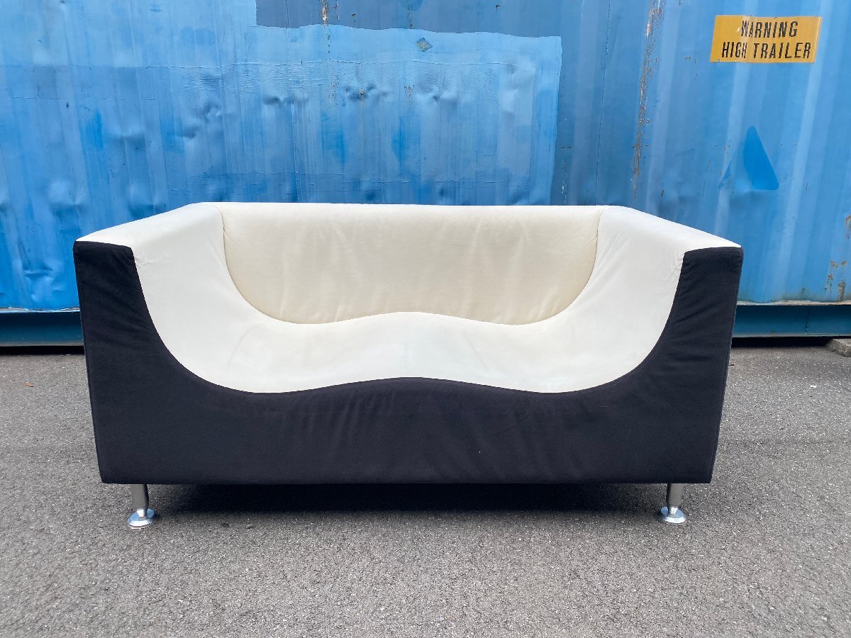 Rea-roop ソファ コンパクトアートデザインソファ モノクロ 2人掛け モダン おしゃれ 中古品