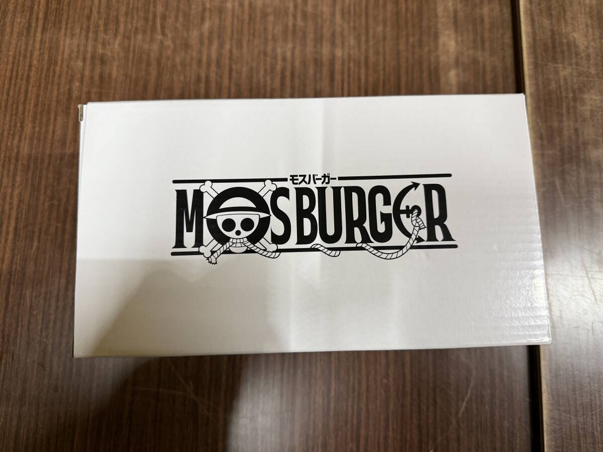 新品 未使用 数量限定 MOS モスバーガー ONE PIECE コラボ 福袋 2025 2個セット チョッパーの帽子付きボトル ゴムゴムの手スナックトング_画像2