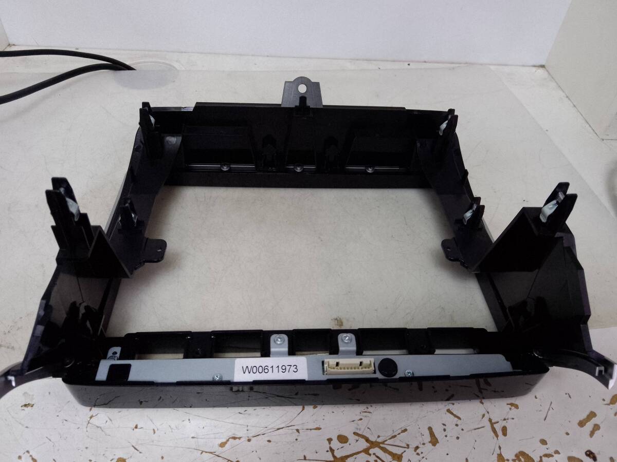 即決！アルパイン　Big-X　11インチナビ用スイッチパネル　C27セレナ用