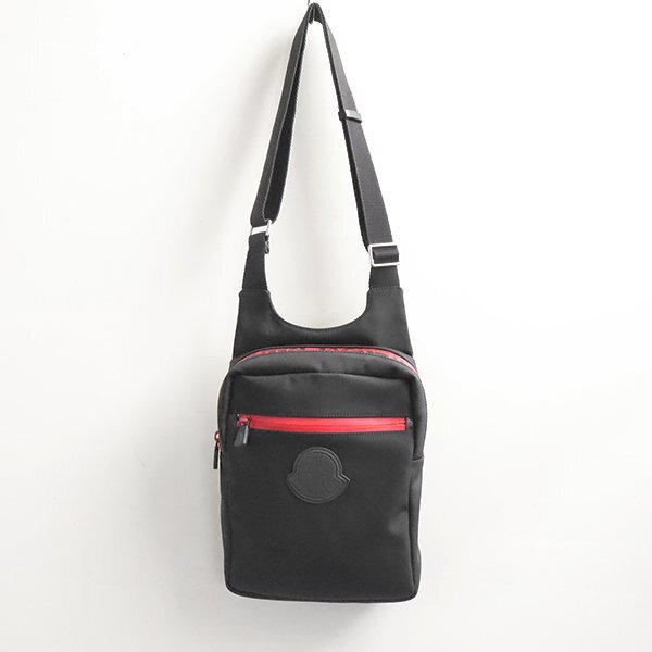 MONCLER ◆ PASCAL BOLSA ショルダーバッグ 黒 ナイロン ファスナーロゴ 斜め掛け可 ユニセックス モンクレール ◆ES15