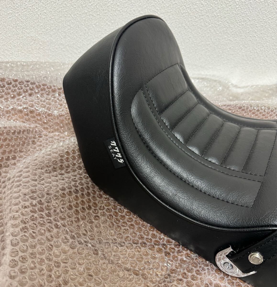 新品未使用】z400fx用 カワグチ シート 猫背 川口 タックロール 新品未使用】z400fx用 カワグチ シート 猫背 川口 タックロール