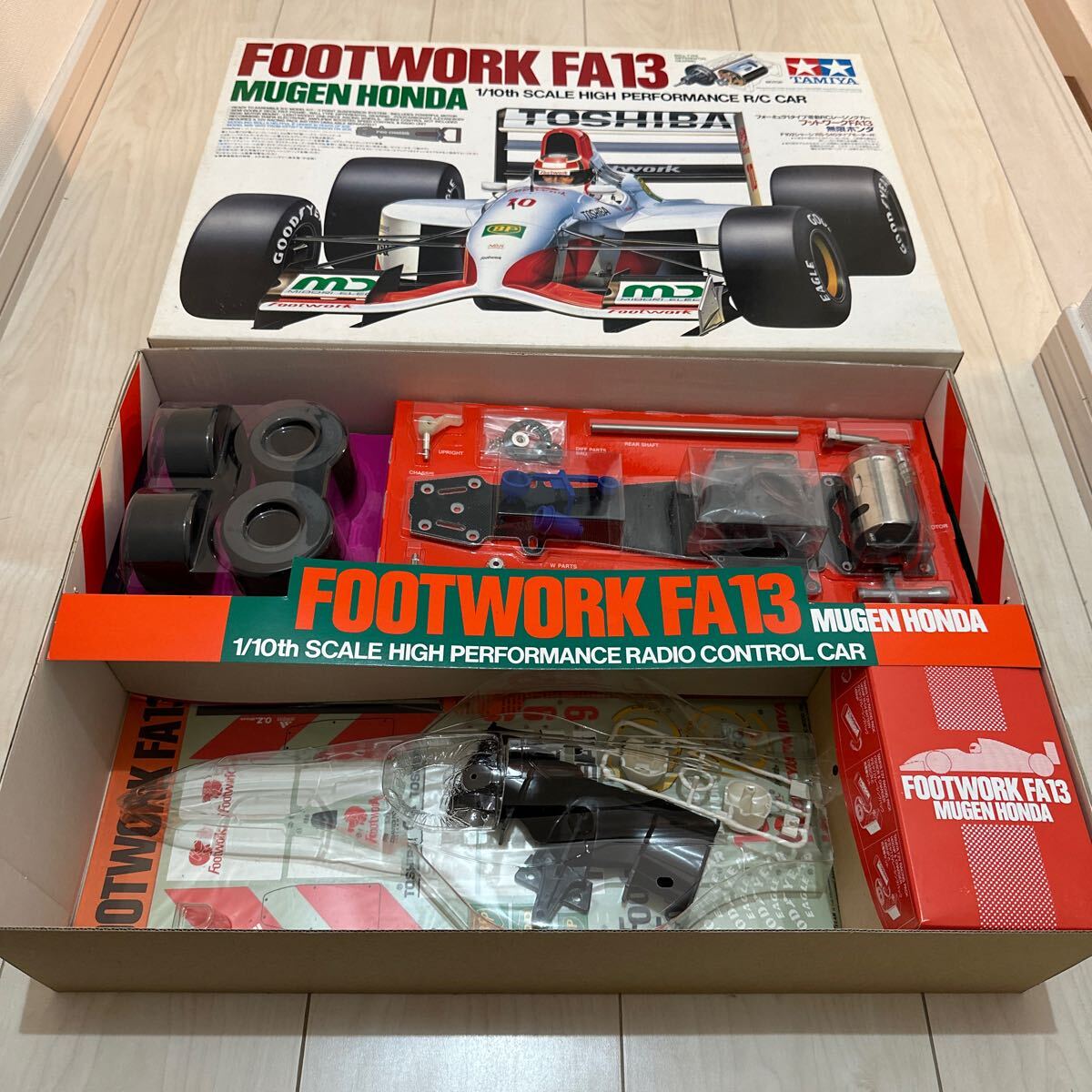 当時物　F1 ラジオコントロールカー　1/10 フットワークFA13 MUGEN HONDA 未組立