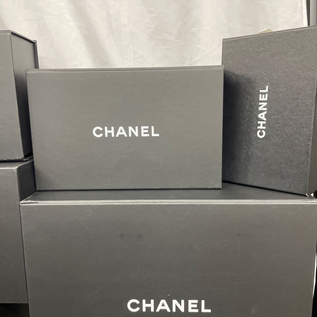 Yahoo!オークション - シャネル CHANEL 空箱 19個 空き箱 BOX Yahoo!オークション - シャネル CHANEL 空箱 19個 空き箱 BOX